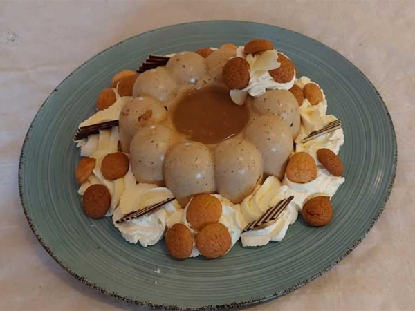 Opgespoten Amaretto Pudding